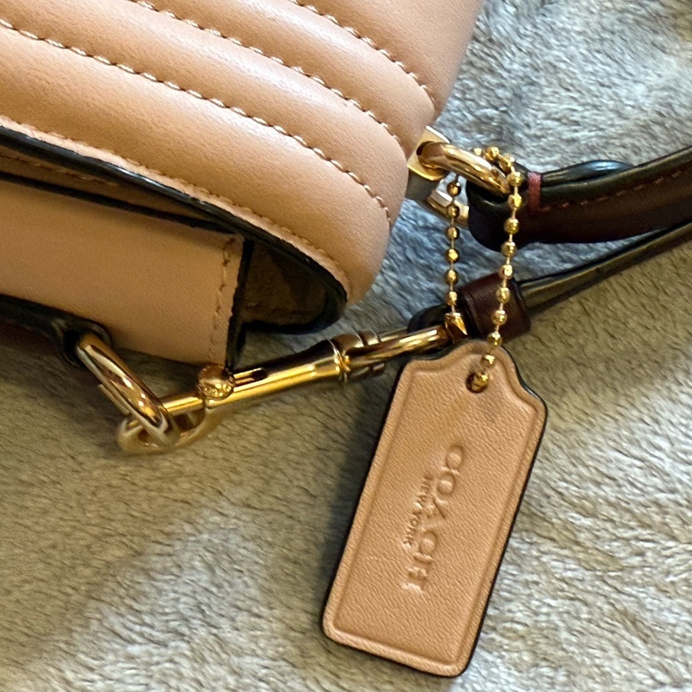 Coach Pink with Burgundy straps Leather Handbag - Picture 4 of 16